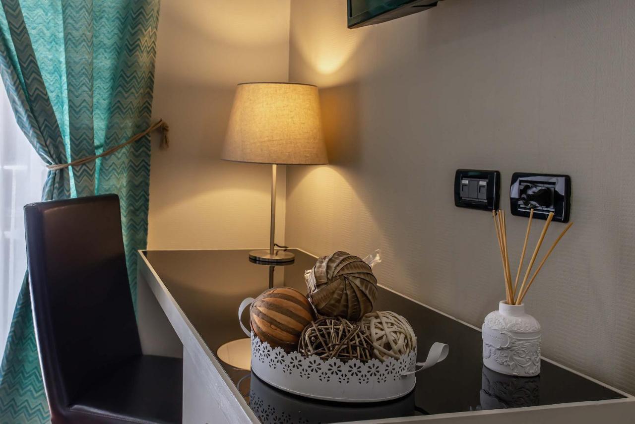 רומא Merulana Inn Guest House מראה חיצוני תמונה