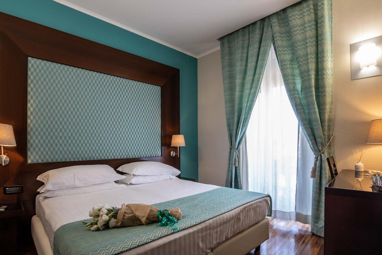 רומא Merulana Inn Guest House מראה חיצוני תמונה